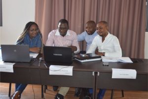 Formation en suivi-évaluation des projets et programmes - travail en formation