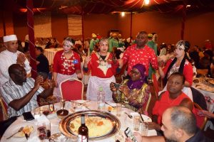 Dîner au restaurant pendant la formation en Leadership, rôles et responsabilités du gestionnaire