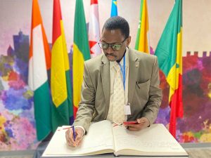 Signature du livre d'or de SETYM International