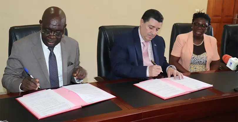 Gabon : cérémonie de signature du partenariat entre l’EM Gabon – Université et SETYM